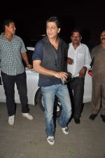 Shahrukh Khan snapped during photoshoot at Mehboob Studios in Mumbai on 6th Aug 2013 (48).JPG